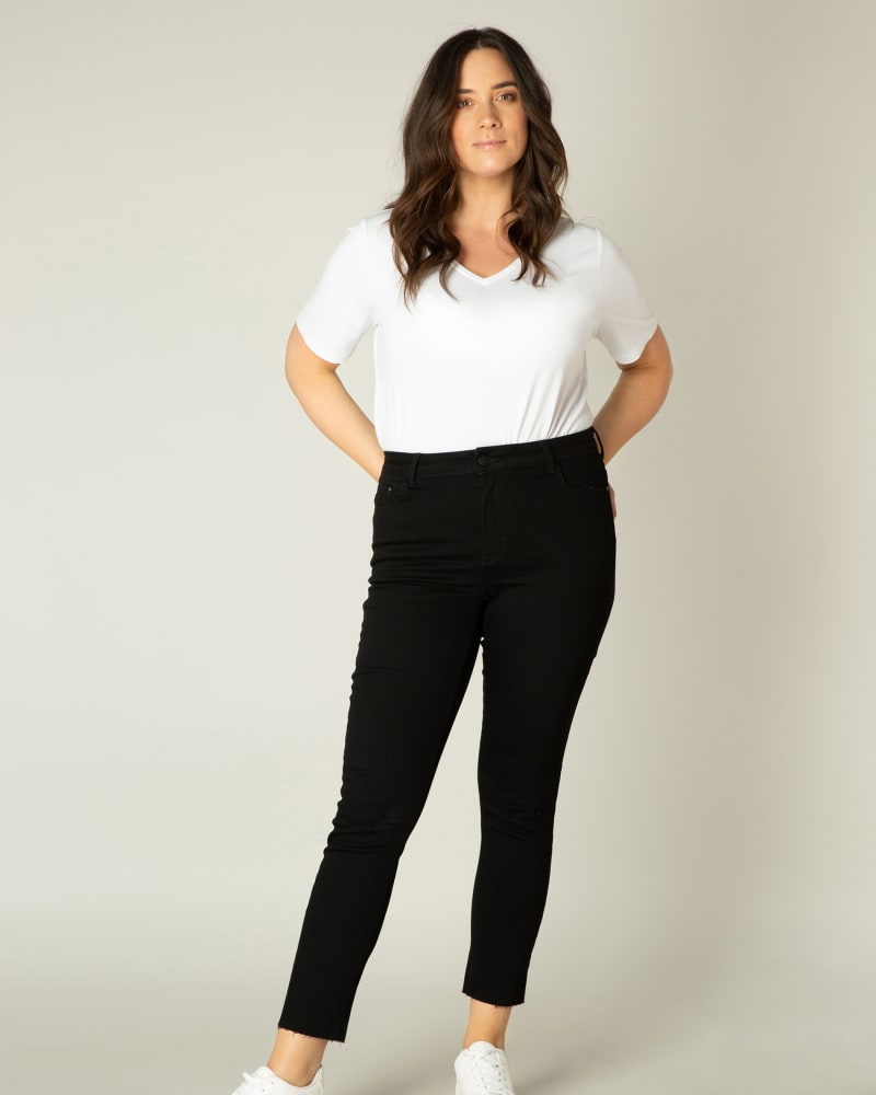 Front of a model wearing a size 0(46) Anna in Black by Base Level Curvy. | dia_product_style_image_id:279759